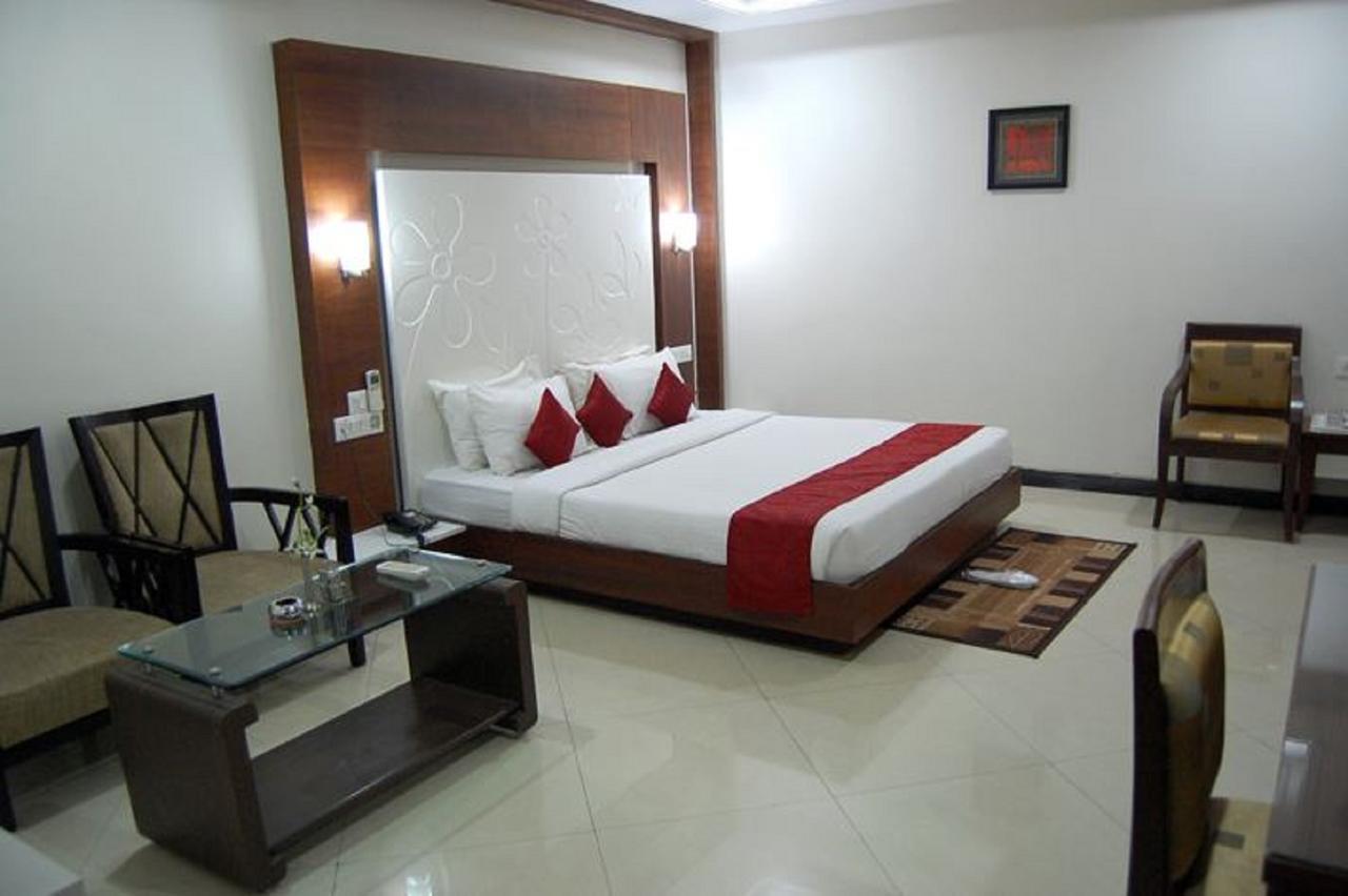 Hotel Amit International Bhilai Exterior photo