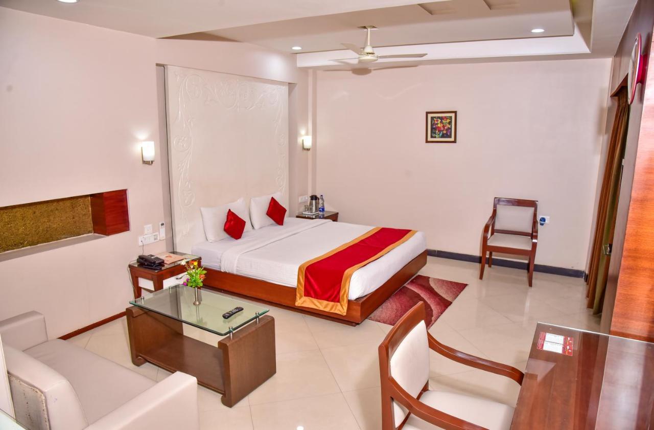 Hotel Amit International Bhilai Exterior photo